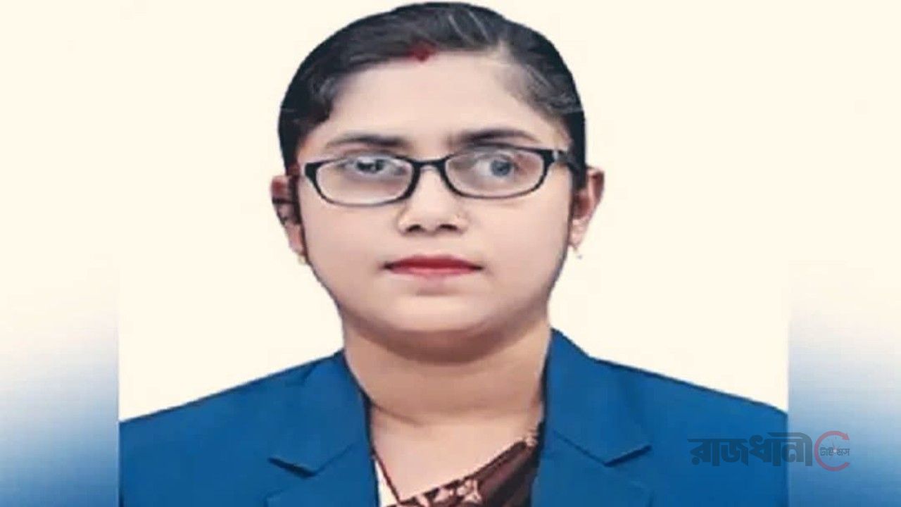 খাল পুনঃখনন শেষে প্রায় ২০ লাখ টাকা সরকারি কোষাগারে ফেরত দিলেন চুয়াডাঙ্গার ইউএনও