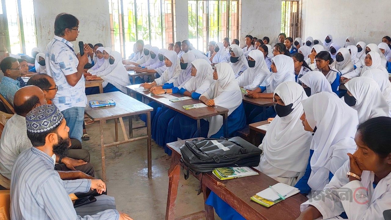 মানবদেহে জিংকের ঘাটতি রোধে ঠাকুরগাঁওয়ে শিক্ষার্থীদের নিয়ে সচেতনতা কর্মসূচি